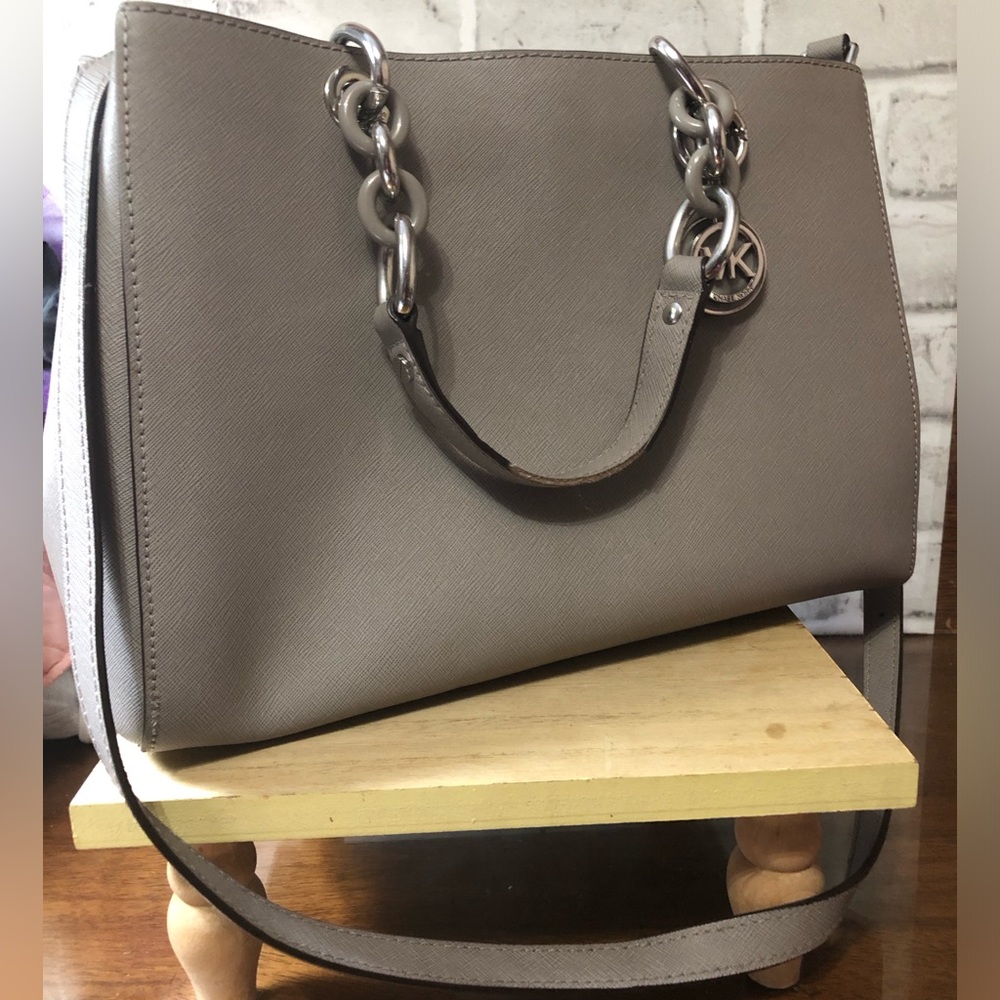 MICHAEL KORS Saffiano Leather CYNTHIA Satchel Convertible Crossbody Pearl Grey